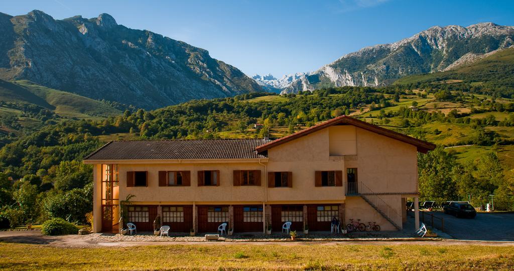 Hotel Torrecerredo Arenas De Cabrales Exterior photo